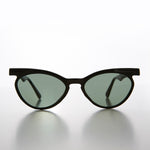 Load image into Gallery viewer, Round Winged Unique Vintage Cat Eye Sunglass
