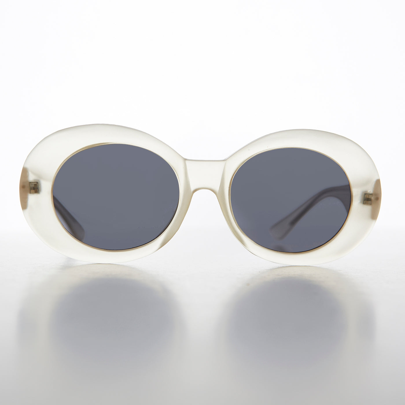 Oval Clout Cat Eye Vintage Sunglasses