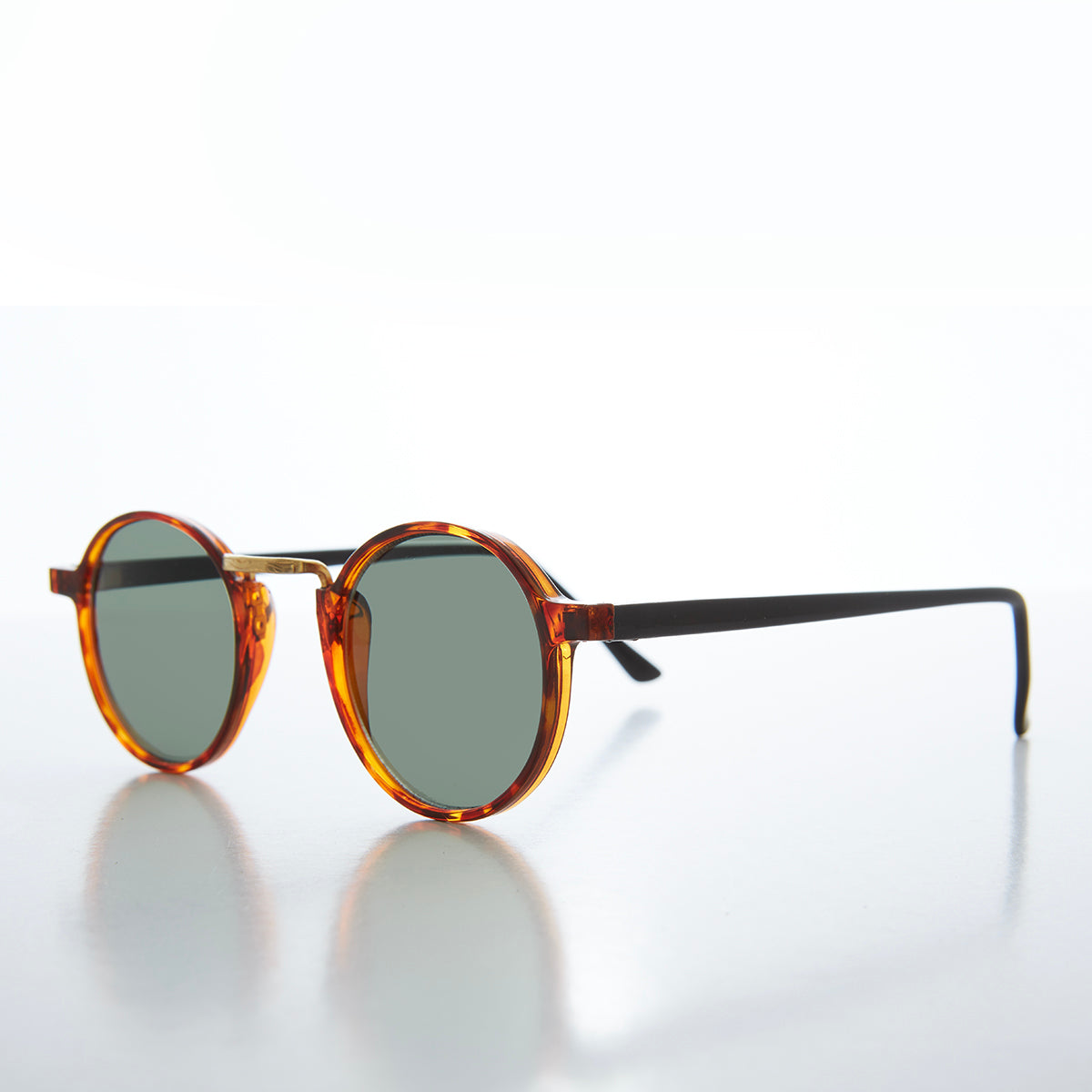 Classic Round Vintage Sunglasses 