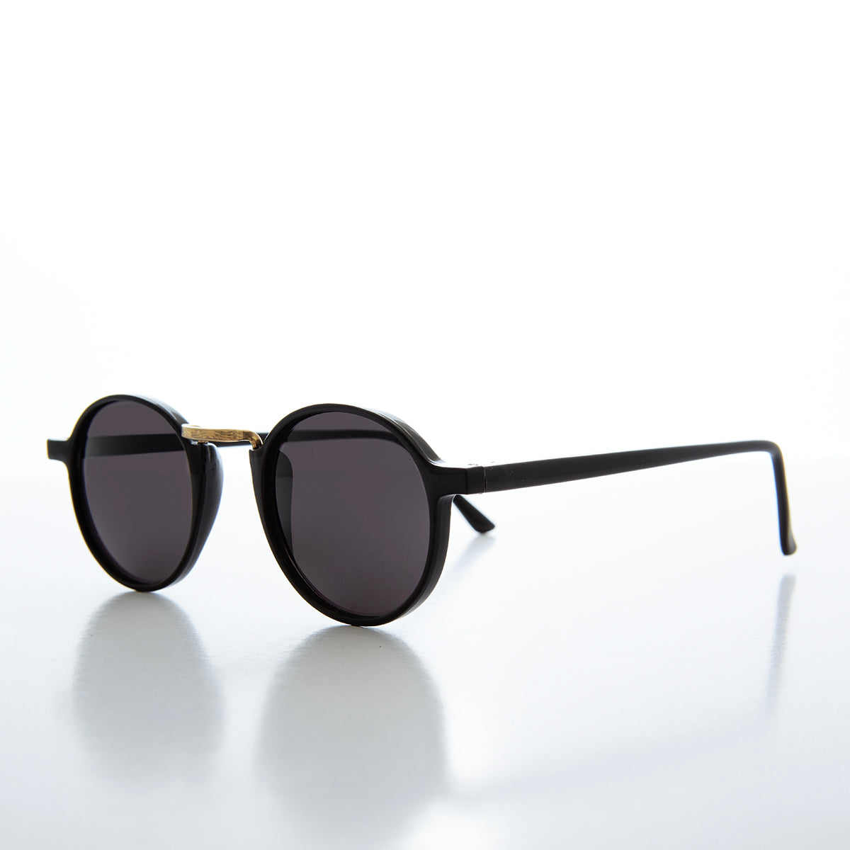 Classic Round Vintage Sunglasses 