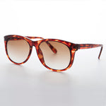 Load image into Gallery viewer, Classic Round 80s Vintage Sunglass 
