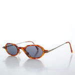 Load image into Gallery viewer, Small Spectacle Vintage Sunglasses - Clay
