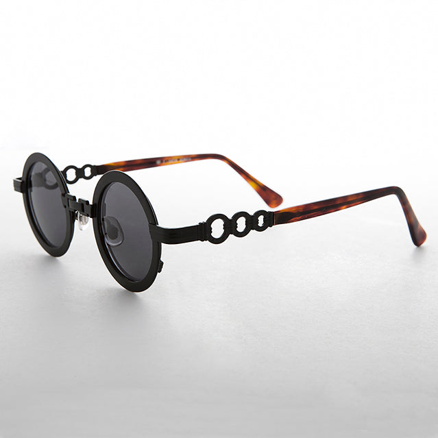 Round Vintage Sunglass with Chain Bridge