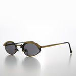 Load image into Gallery viewer, Unique Oval Metal Vintage 90s Sunglass - Lotus
