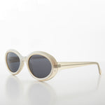 Load image into Gallery viewer, 90s Oval Cat Eye Vintage Sunglass
