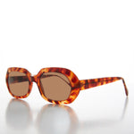 Load image into Gallery viewer, womens vintage sunglasses
