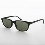 Load image into Gallery viewer, Beatnik Mod Classic Vintage Sunglasses
