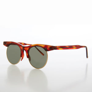 Round Extended Horn Rim Vintage Sunglass 