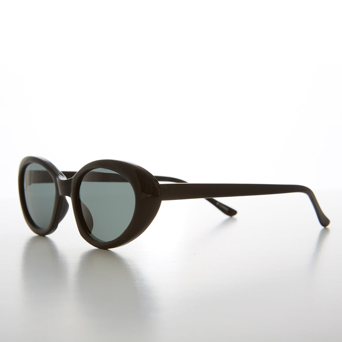Mod Black Cat Eye Sunglass Unisex 90s Vintage