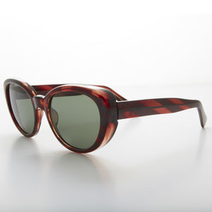 black rounded vintage cat eye sunglass