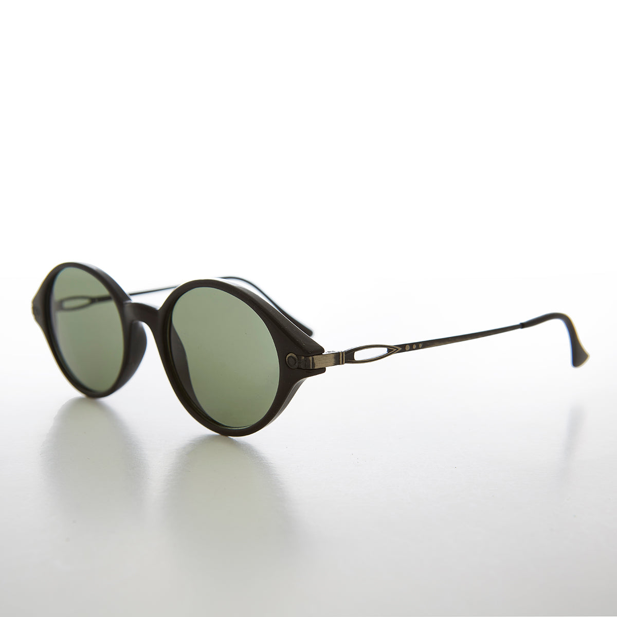 Simple Oval 90s Unisex Sunglass 