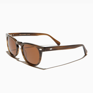 rounded square retro sunglass with polarized lenses