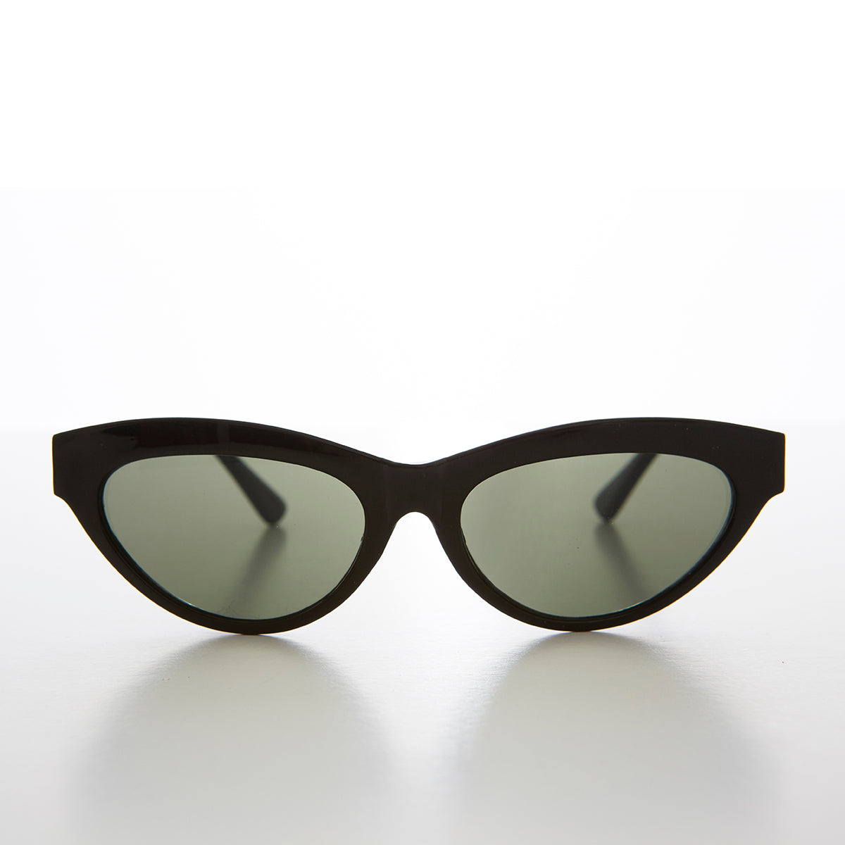 Classic Women's Cat Eye Retro Sunglass