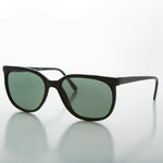 Load image into Gallery viewer, Rounded Square Classic Retro Sunglass with Glass Lens
