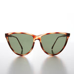 Load image into Gallery viewer, Large Unique Cat Eye Vintage Sunglass
