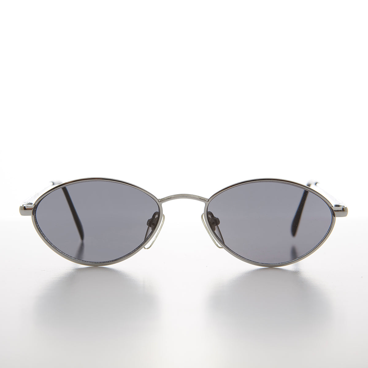 Unique Oval Metal Optical Quality 90s Vintage Sunglass