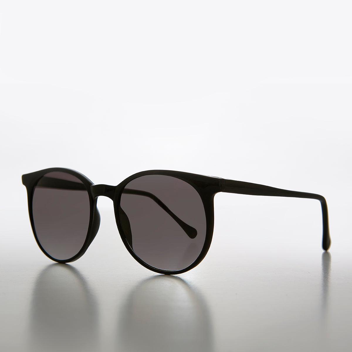 Large Round Schoolboy P3 Vintage Sunglass