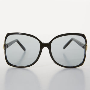 oversized womens butterfly vintage sunglass with transition lens