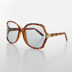 Load image into Gallery viewer, oversized womens butterfly vintage sunglass with transition lens
