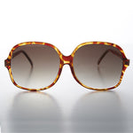 Load image into Gallery viewer, Tortoiseshell Oversized Square Women&#39;s Sunglass
