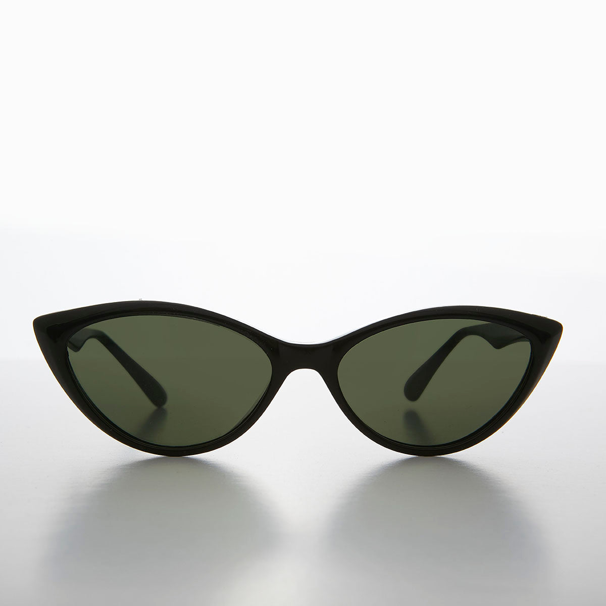 Pointy Tip Cat Eye Sunglass 1950s Retro Style 