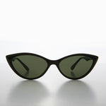 Load image into Gallery viewer, Pointy Tip Cat Eye Sunglass 1950s Retro Style 
