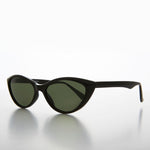 Load image into Gallery viewer, Pointy Tip Cat Eye Sunglass 1950s Retro Style 
