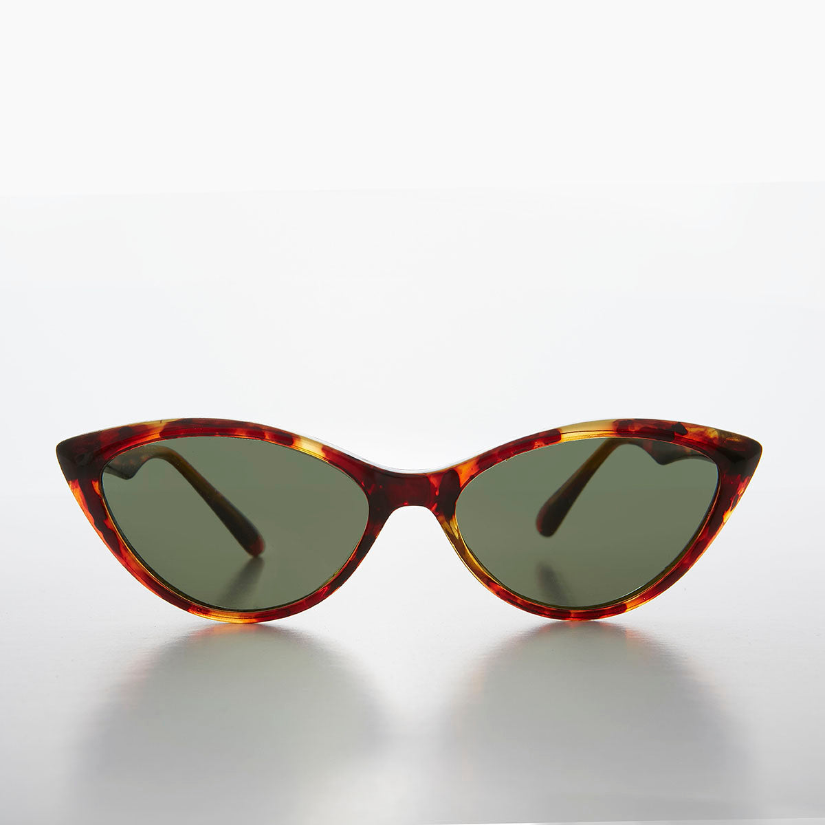 Pointy Tip Cat Eye Sunglass 1950s Retro Style 