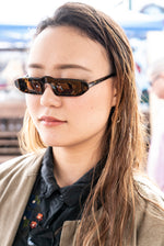 Load image into Gallery viewer, Black Polarized Steampunk Sunglass - Hitomi
