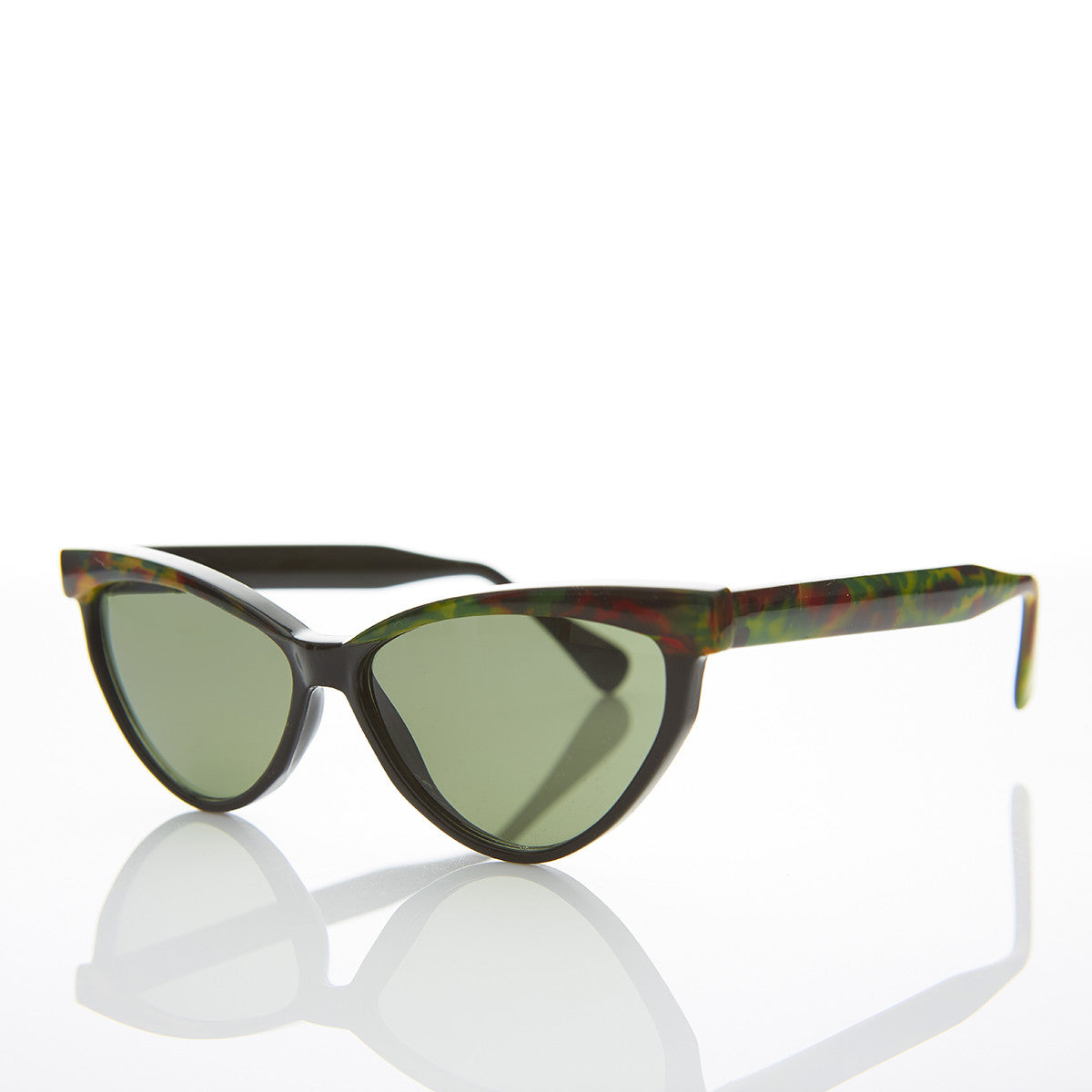 cat eye sunglass with raised browline