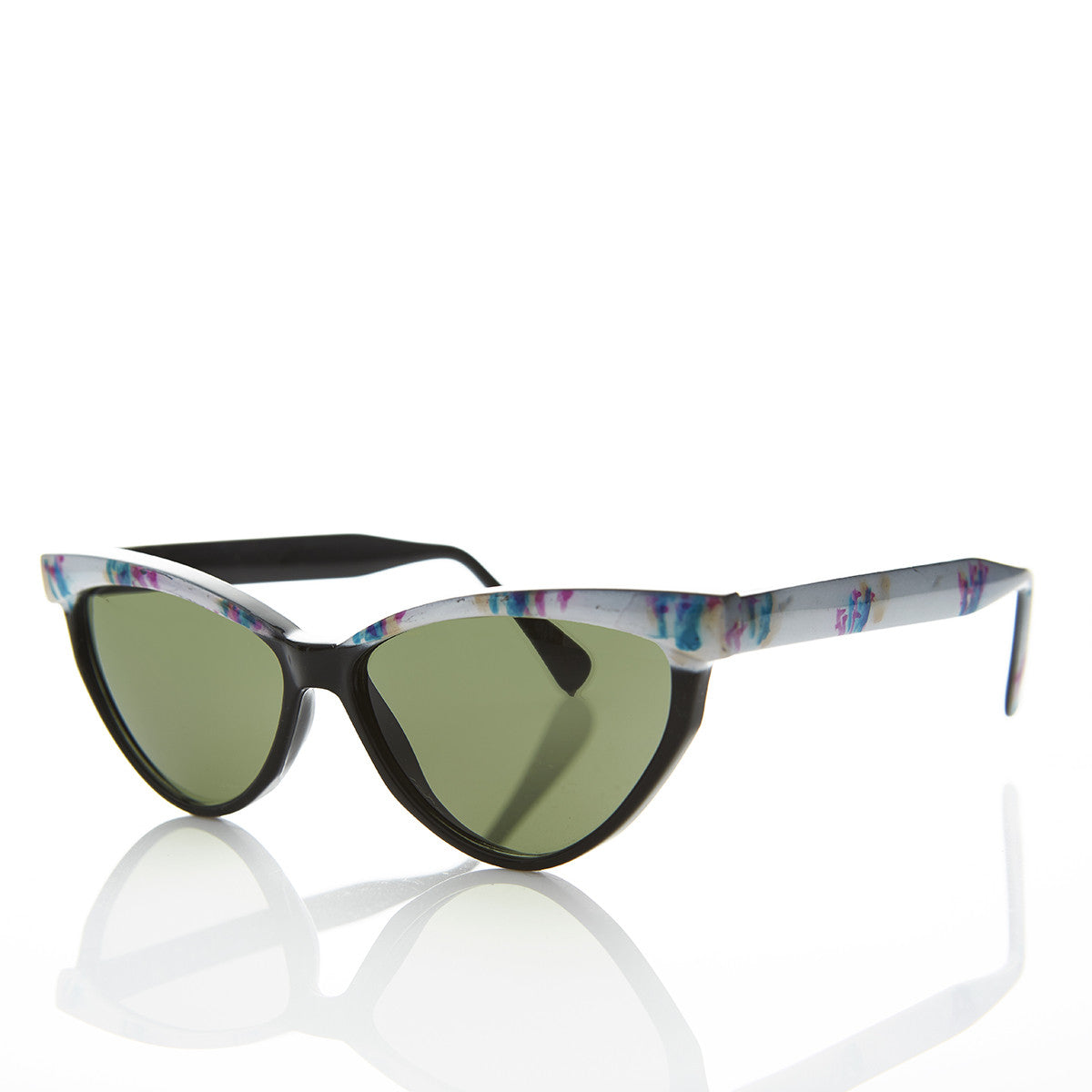 cat eye sunglass with raised browline