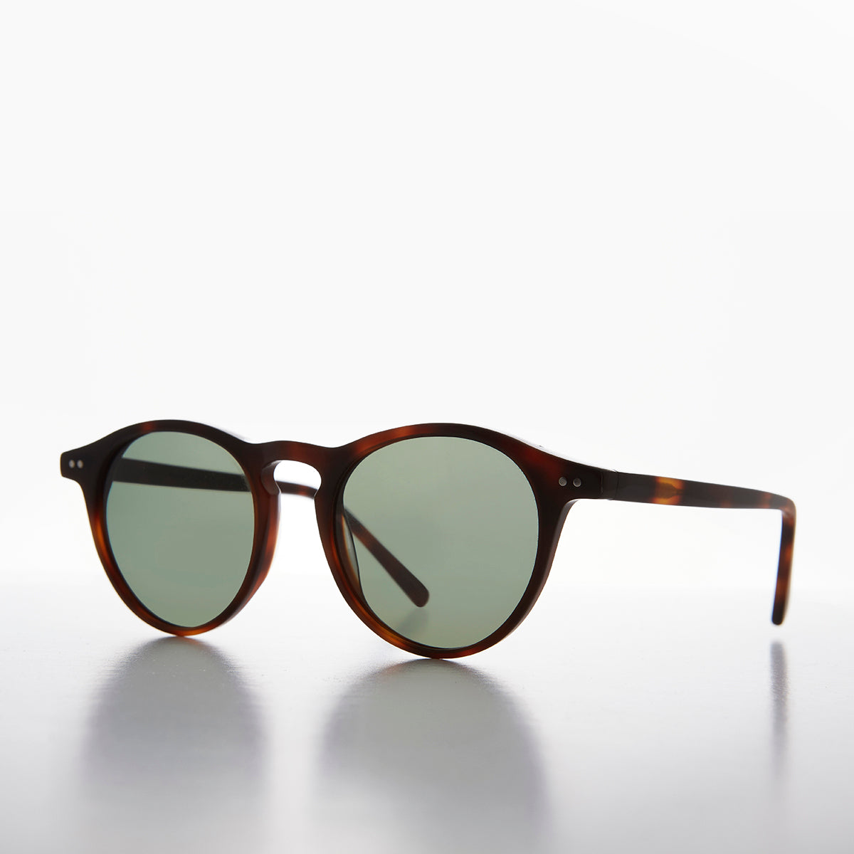 round tortoiseshell retro sunglass