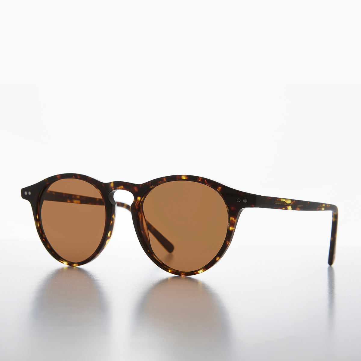 round tortoiseshell retro sunglass