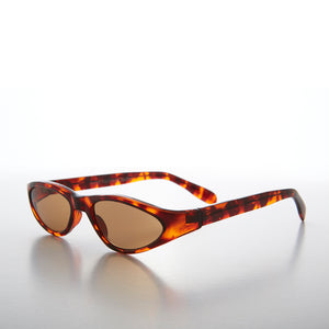 Edgy Small Cat Eye 90s Vintage Sunglass - Vicky