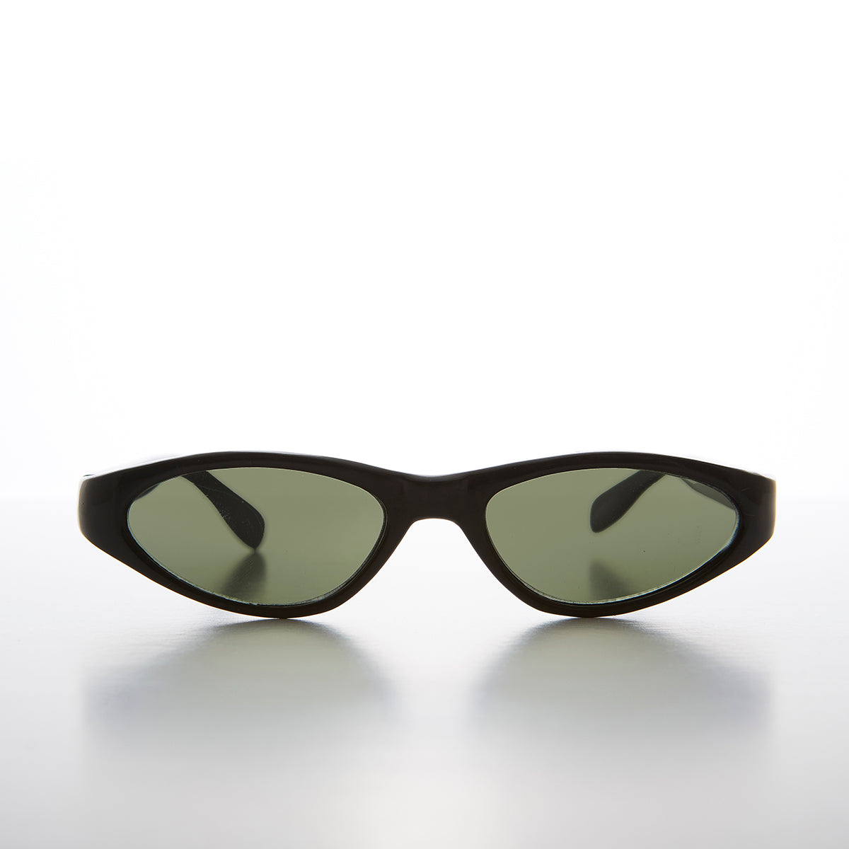 Edgy Small Cat Eye 90s Vintage Sunglass - Vicky